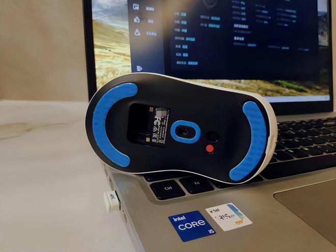 X游戏鼠标：轻便与性能兼具 电竞职业手感CQ9电子平台雷柏VT3 Pro MA(图4)
